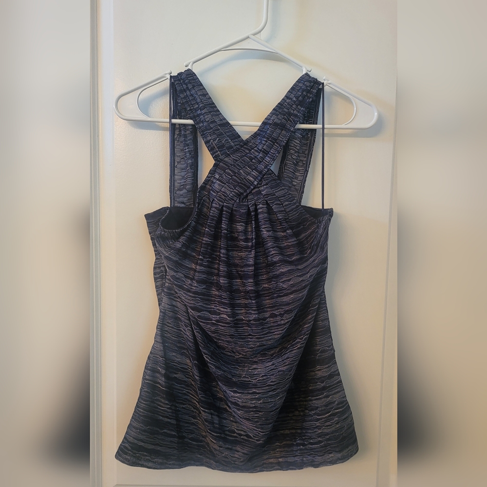 🦋NWT, The Limited Halter Top, size Medium